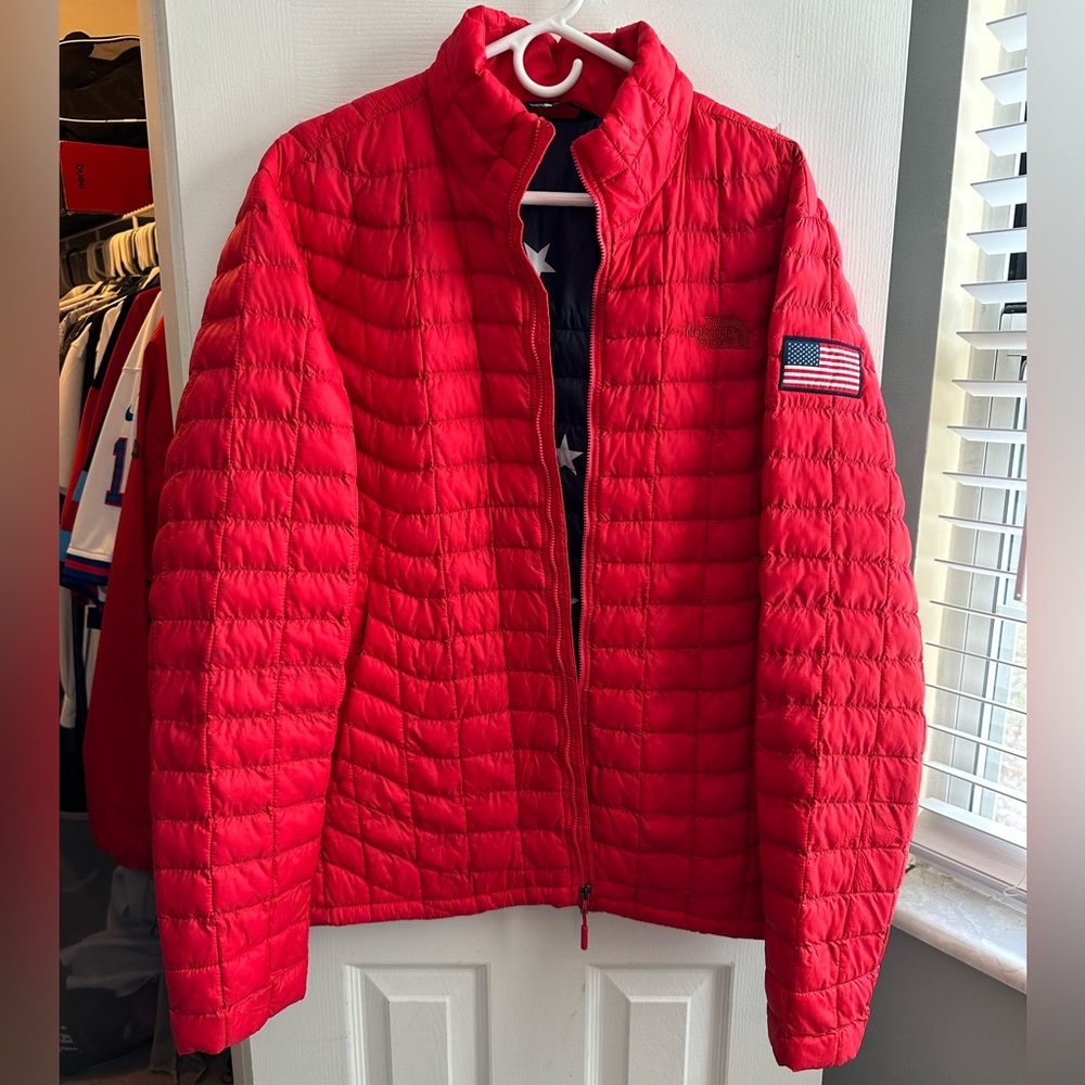 Men’s Red North Face Long Sleeve Jacket L